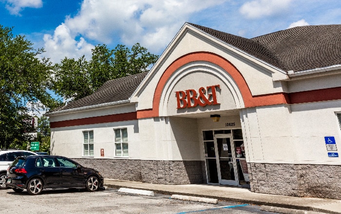 More Photos Of 10625 Philips Hwy, Jacksonville Bank For Lease