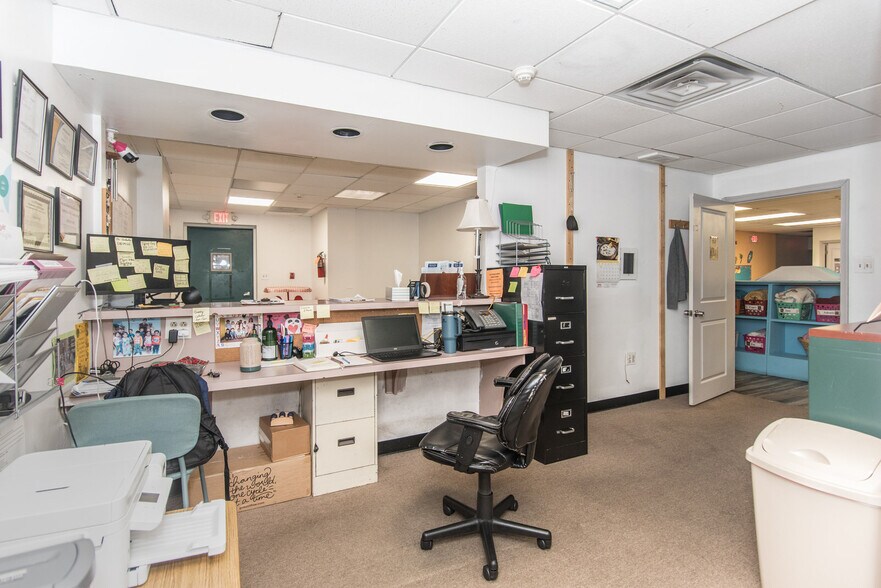 More Photos Of 6044-6052 Castor Ave, Philadelphia Medical For Sale