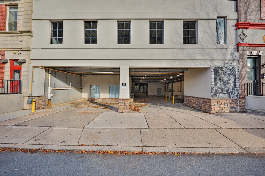 More Photos Of 16 W Goepp St, Bethlehem Light Distribution For Lease