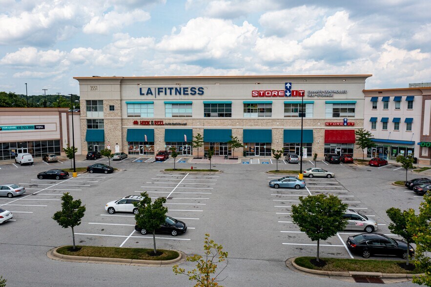More Photos Of 3531 Washington Blvd, Lansdowne General Retail For Lease