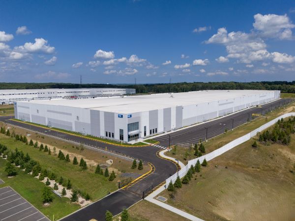 More Photos Of 908 Cranbury South River Rd, Monroe Township Distribution For Lease