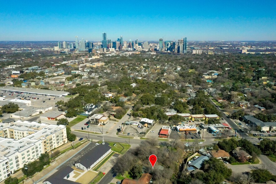 More Photos Of 2403 Sherwood Ln, Austin Multifamily For Sale