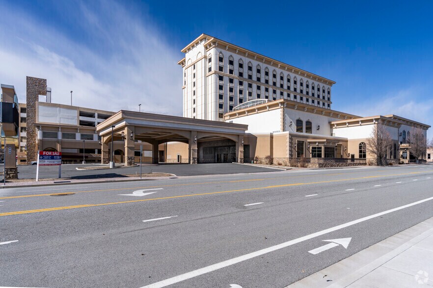 More Photos Of 600 S Carson St, Carson City Hotel For Sale