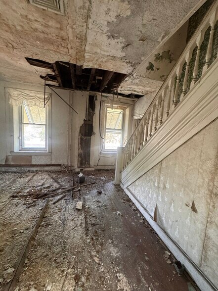 More Photos Of 238 N 53rd St, Philadelphia Funeral Home For Sale