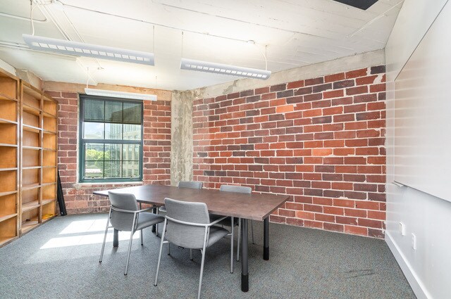 More Photos Of 1230 W Morehead St, Charlotte Loft Creative Space For Sale