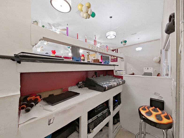 More Photos Of 4501 N 42nd St, Tampa Religious Facility For Sale