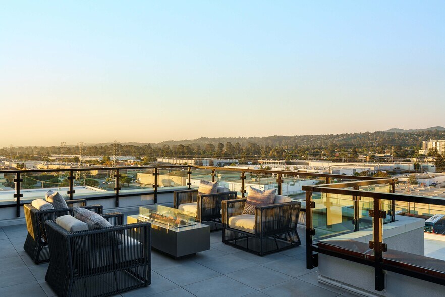 More Photos Of 1 Adrian Ct, Burlingame Apartments For Lease