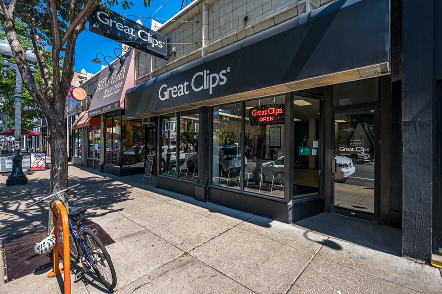 More Photos Of 3139 N Broadway St, Chicago General Retail For Sale