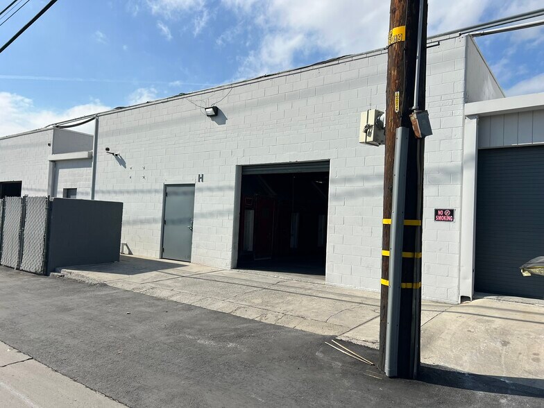More Photos Of 500 S Raymond Ave, Fullerton Warehouse For Lease