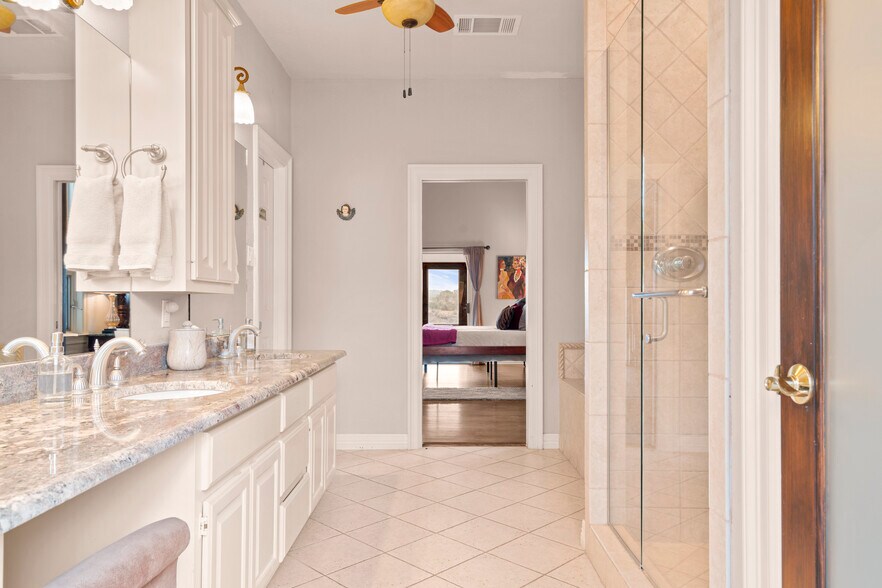 More Photos Of 5229 Hupedo Ranch Rd, Spicewood Specialty For Sale