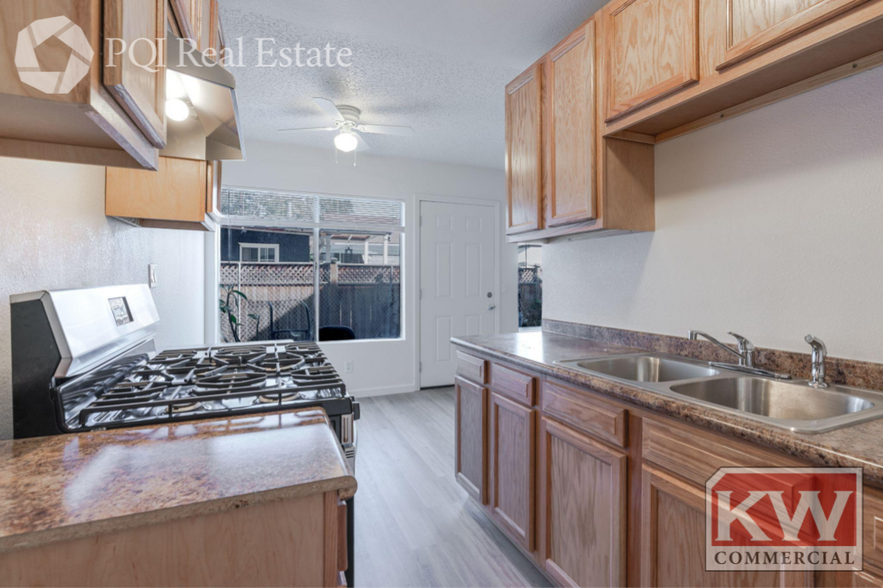 More Photos Of 1822 Bridge St, Los Angeles Apartments For Sale