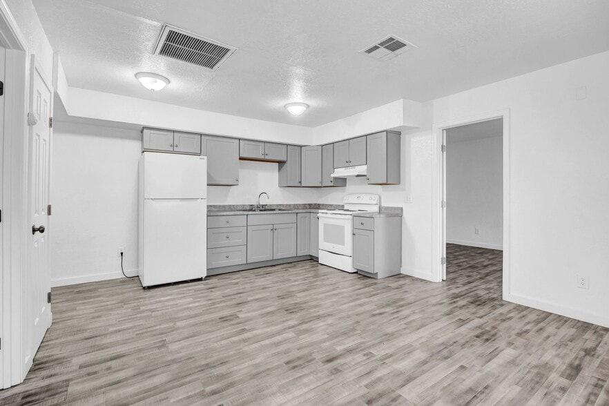 More Photos Of 1119 W Fillmore St, Phoenix Apartments For Sale