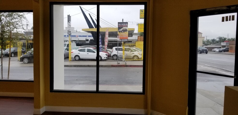 More Photos Of 6100-6108 Vineland Ave, North Hollywood Freestanding For Lease