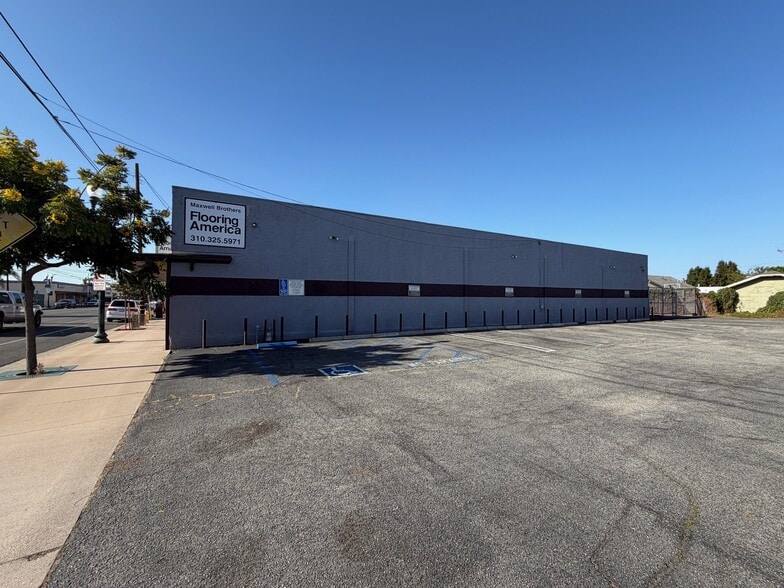 More Photos Of 24632 Narbonne Ave, Lomita Storefront For Sale