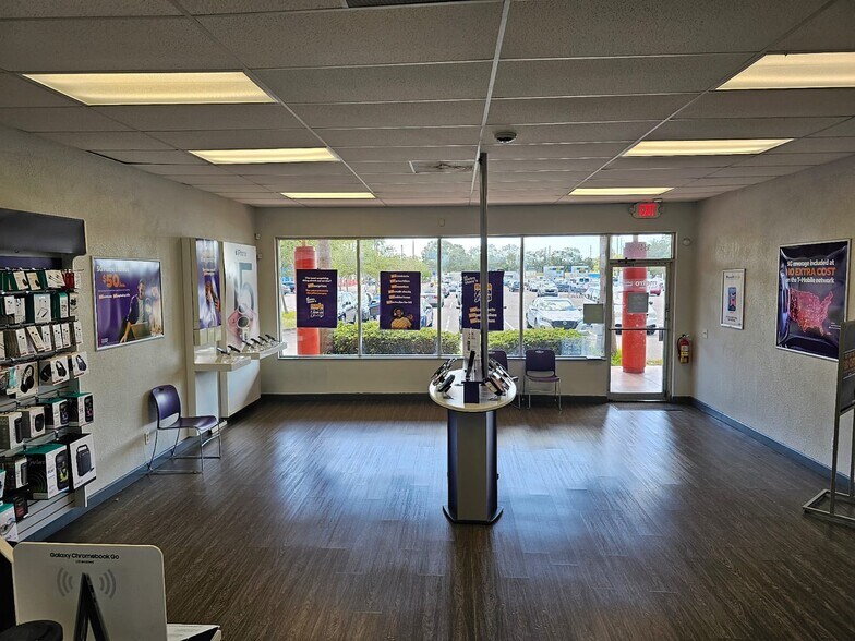 More Photos Of 1831-1841 N. Highland Ave, Clearwater General Retail For Lease