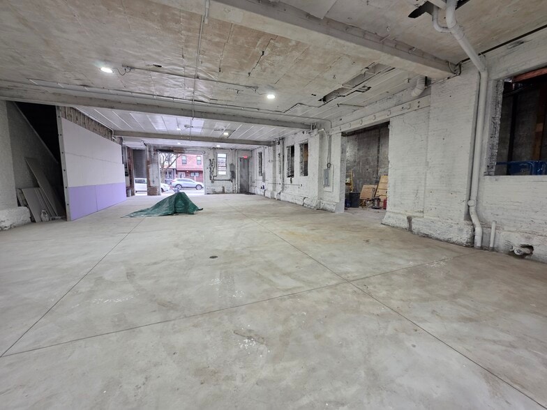 More Photos Of 129 11th St, Brooklyn Manufacturing For Lease