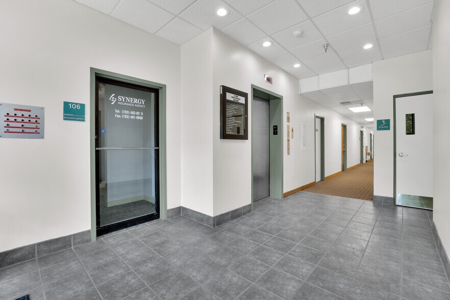 More Photos Of 209 Elden St, Herndon Medical For Lease