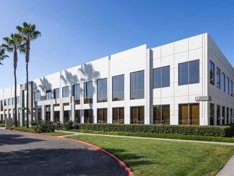 More Photos Of 46 Discovery, Irvine Unknown For Lease