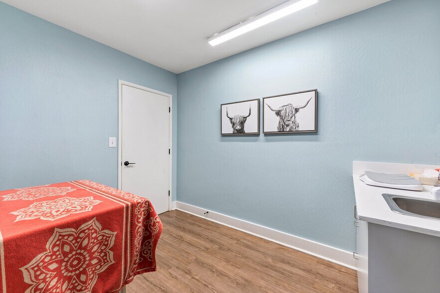 More Photos Of 1129-1135 Hunter Lake Dr, Reno Storefront Retail Residential For Sale