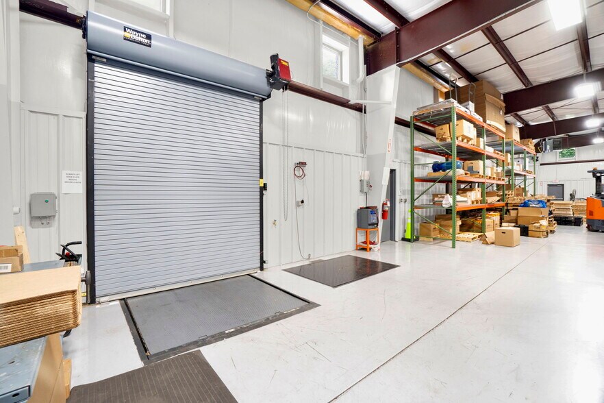 More Photos Of 2311 Executive St, Charlotte Warehouse For Sale