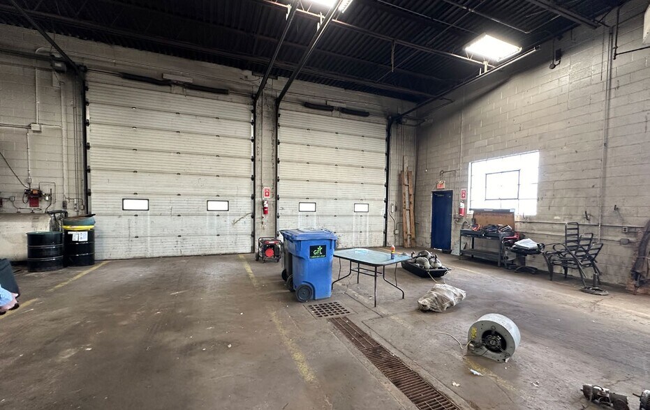 More Photos Of 56 Niagara Stone Rd, Pelham Warehouse For Sale
