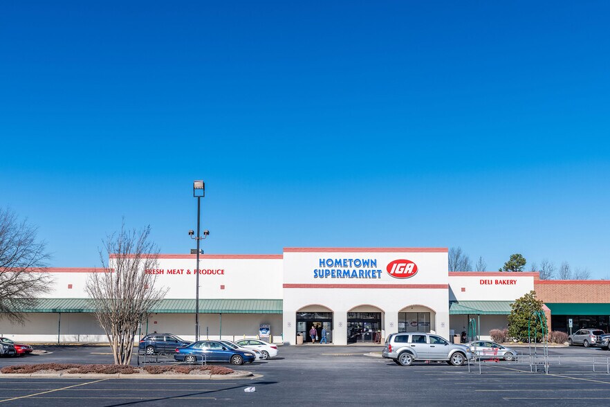 More Photos Of 1404-1428 National Hwy, Thomasville Supermarket For Sale