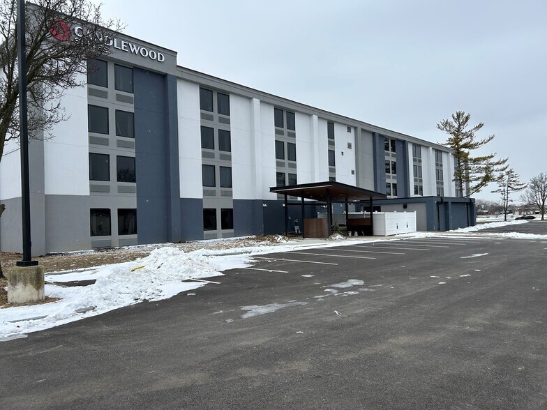 More Photos Of 1100 Mediterranean Ave, Columbus Hotel For Sale