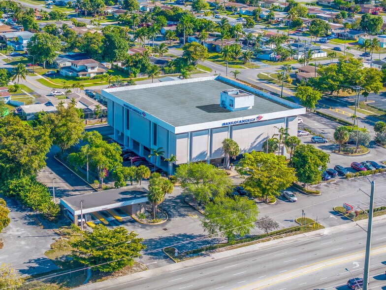 More Photos Of 3661 W Oakland Park Blvd, Lauderdale Lakes Office For Sale