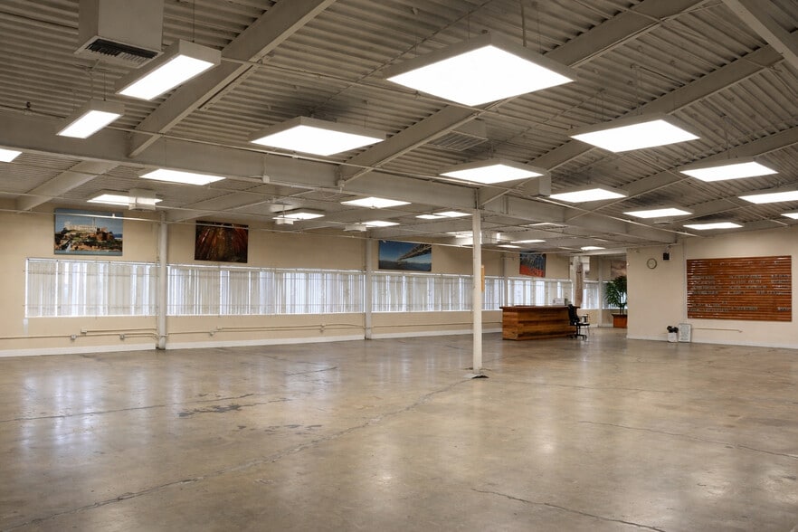 More Photos Of 6425 San Leandro St, Oakland Industrial For Sale