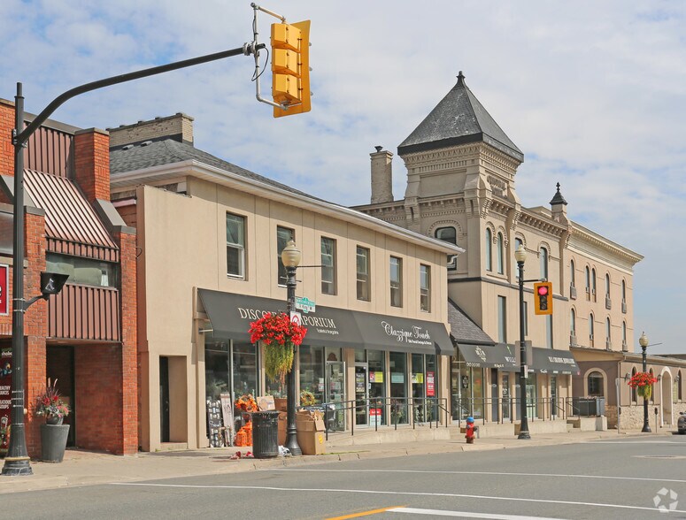More Photos Of 93-101 King St W, Hamilton Apartments For Lease