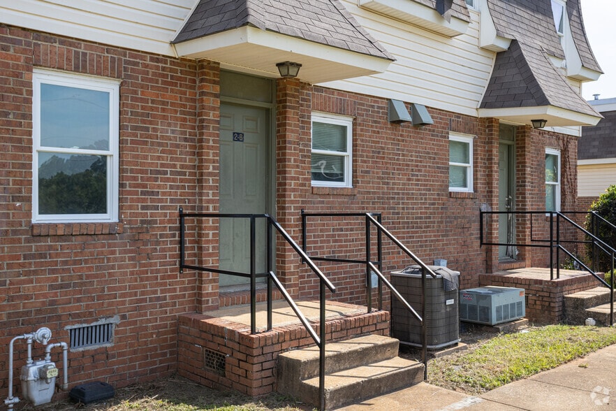 More Photos Of 1013 Cedar Ave, Albany Apartments For Sale