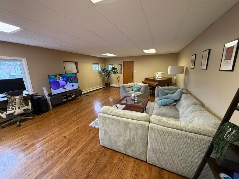 More Photos Of , Madison Heights Unknown For Sale