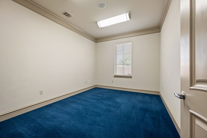 More Photos Of 4603 Colleyville Blvd, Colleyville Office For Sale