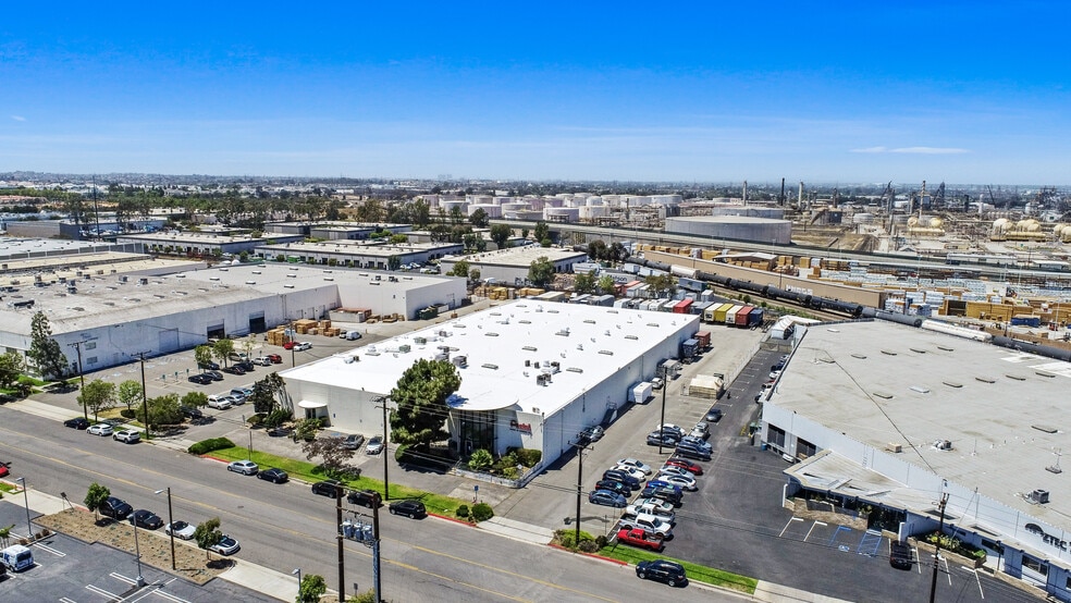 Primary Photo Of 2715-2725 Columbia St, Torrance Warehouse For Sale