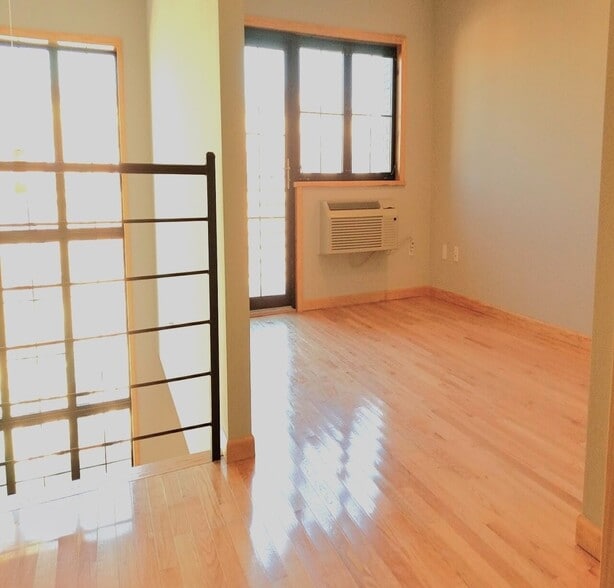 More Photos Of 14-18 31st Ave, Astoria Apartments For Sale