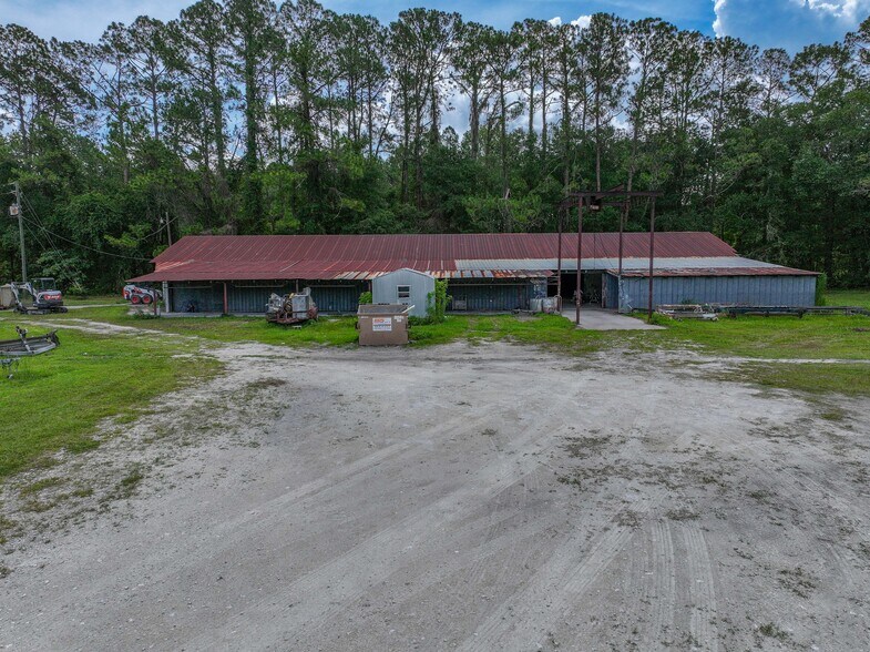 More Photos Of 2856 NE 187th St, Starke Manufacturing For Sale