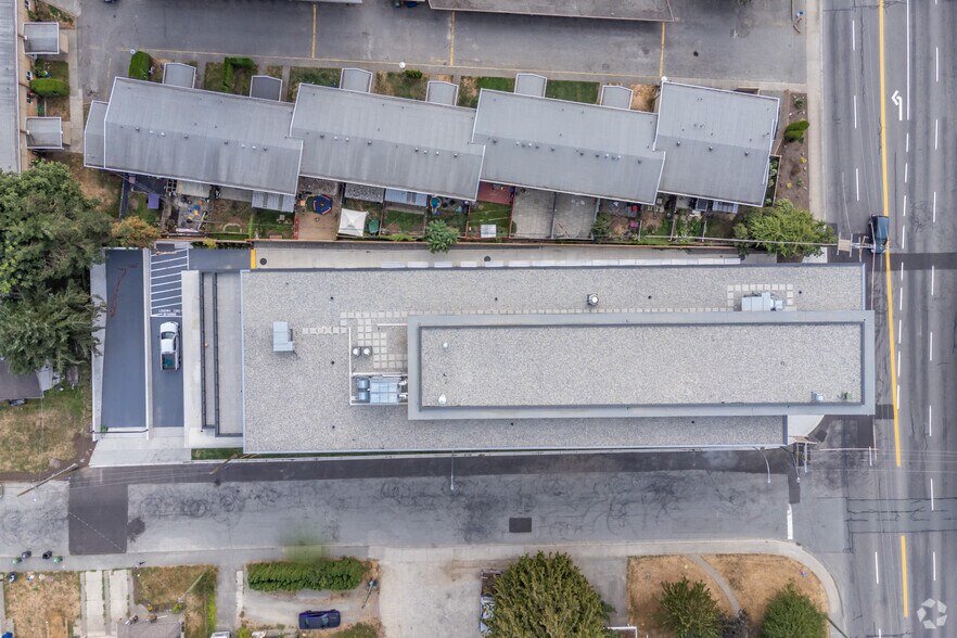 More Photos Of 2060 Mccallum Rd, Abbotsford Office For Sale