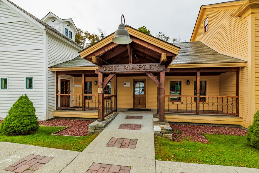 More Photos Of 114 Cemetery Ave, Manchester Center Office For Sale