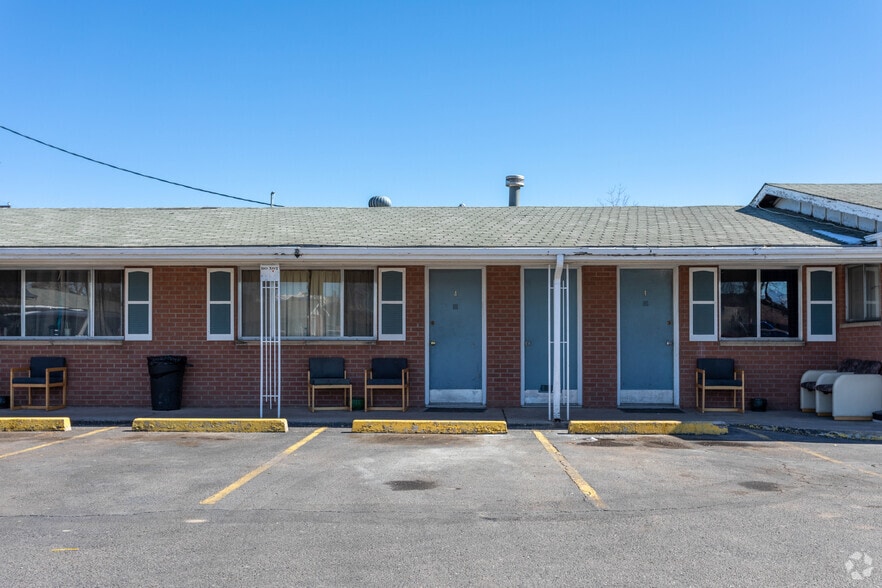 More Photos Of 1027 E Eisenhower Blvd, Loveland Hotel For Sale