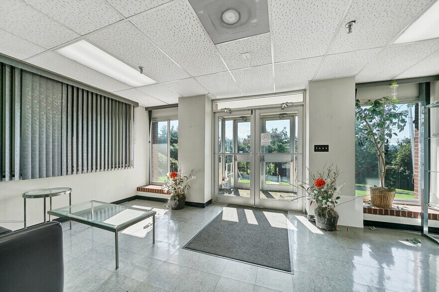 More Photos Of 25 Oakland Ave, Chester Warehouse For Sale