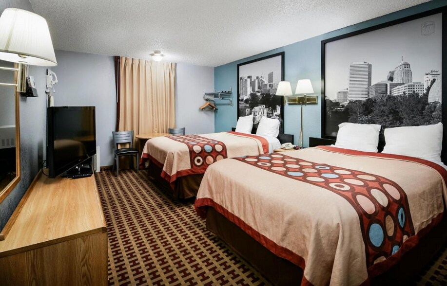 More Photos Of 2801 E Highway 66, Elk City Hotel For Sale