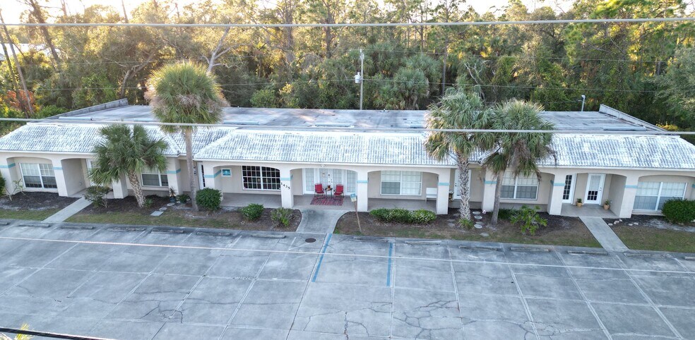 Primary Photo Of 1435 Collingswood Blvd, Port Charlotte Office For Lease