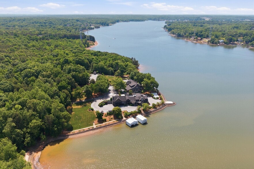 More Photos Of 9715 Nine Eagles Ln, Charlotte Specialty For Sale