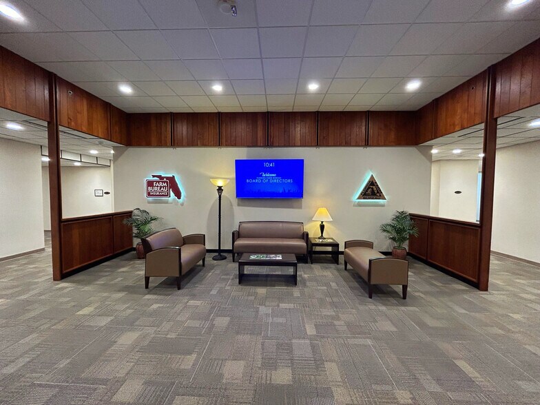 More Photos Of 5700 SW 34th St, Gainesville Office For Lease