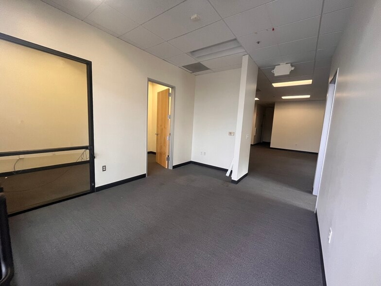 More Photos Of 465 N Whisman Rd, Mountain View Office For Sale