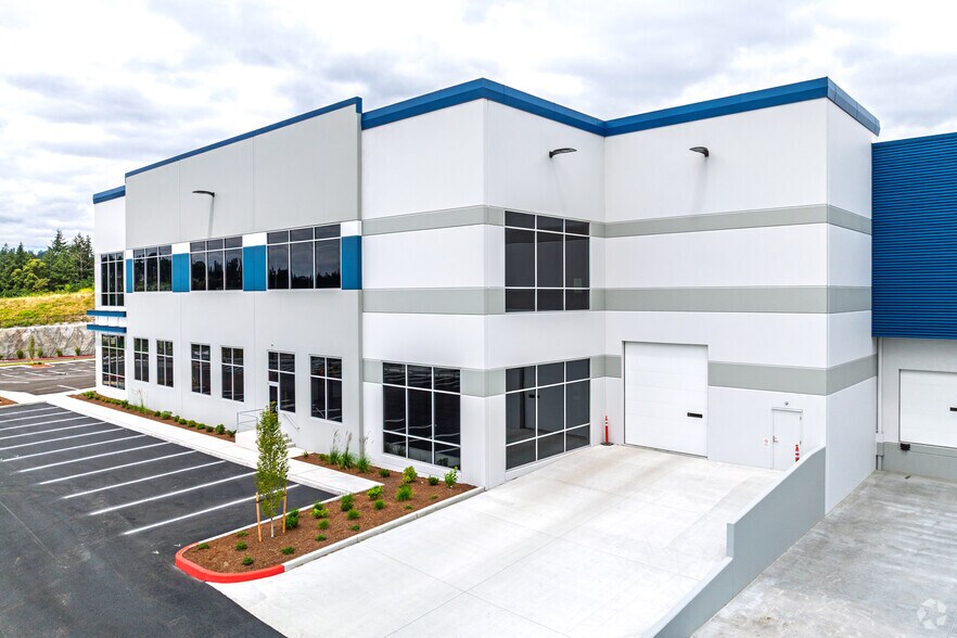 More Photos Of 80 5th Ave, Milton Unknown For Lease