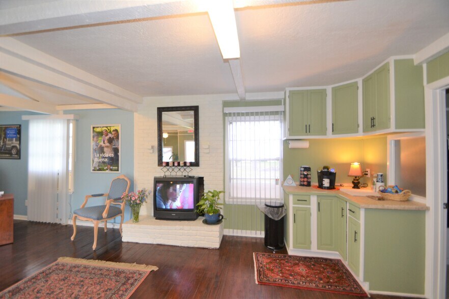 More Photos Of , Stafford General Retail For Sale