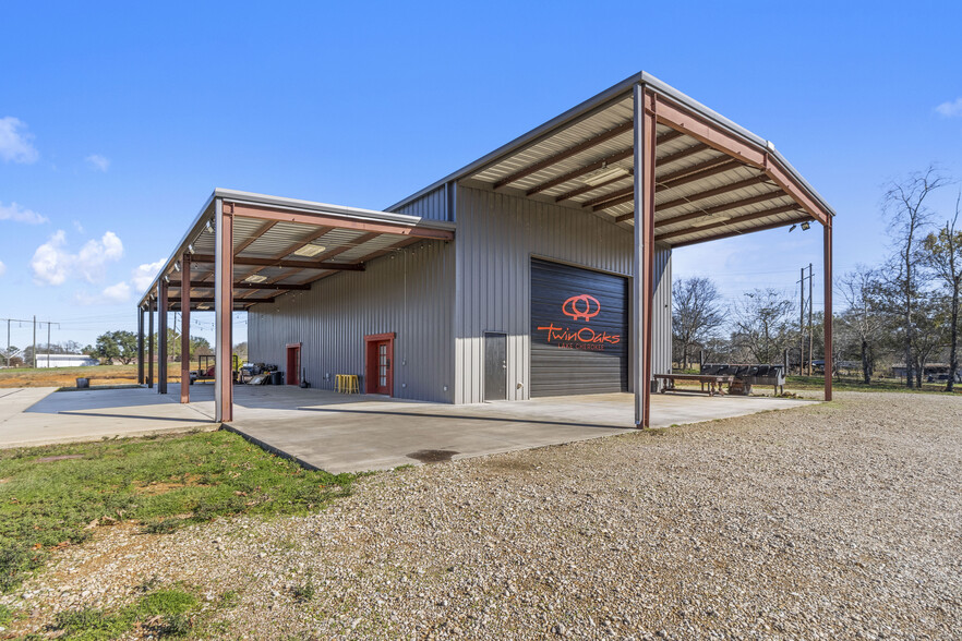 Primary Photo Of 11243 TX-149, Longview Lodge Meeting Hall For Sale