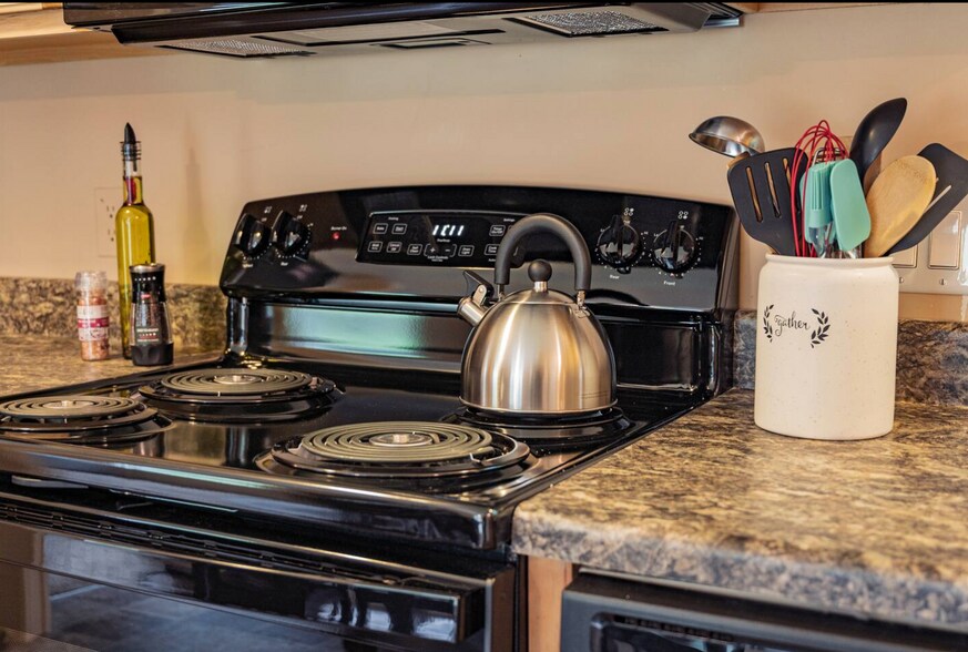 More Photos Of 84-86 Benson Rd, Travelers Rest Specialty For Sale