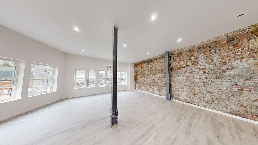 More Photos Of 252-256 Washington St, Newark Office For Lease